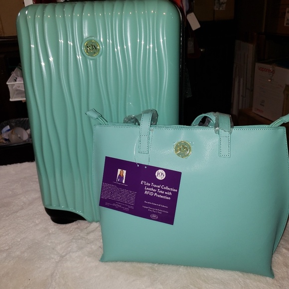 joy elite hardside luggage